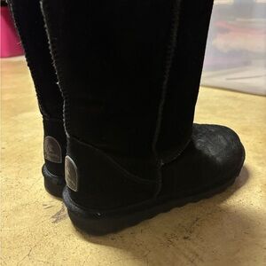 BearPaw Black Winter Boots